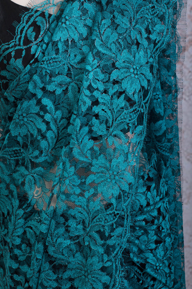 Chantilly lace lurex 16539N - Variety Silk House Ltd